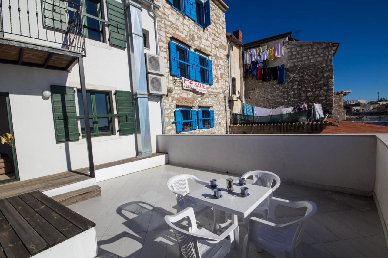 Apartments Umag Center, Seafront With Terrace In 우마그 외부 사진