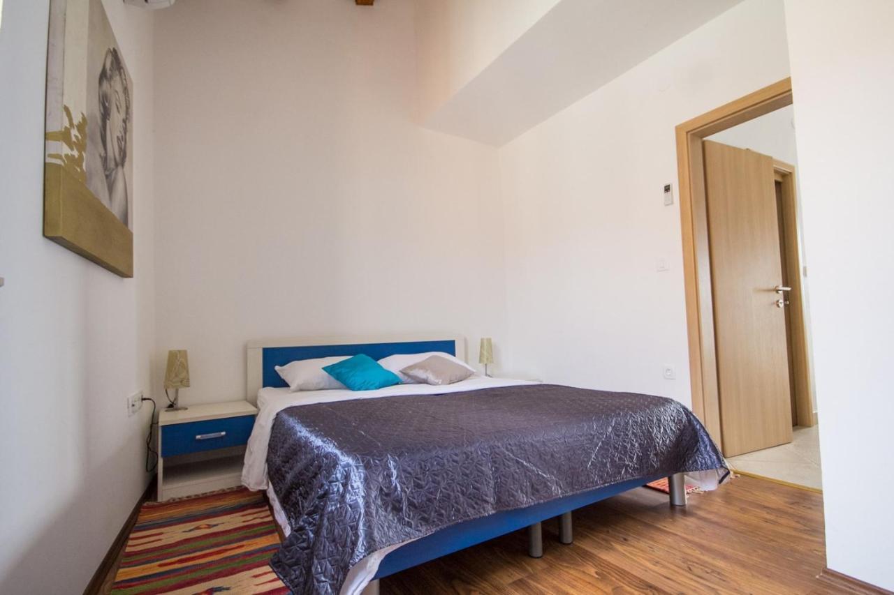Apartments Umag Center, Seafront With Terrace In 우마그 외부 사진