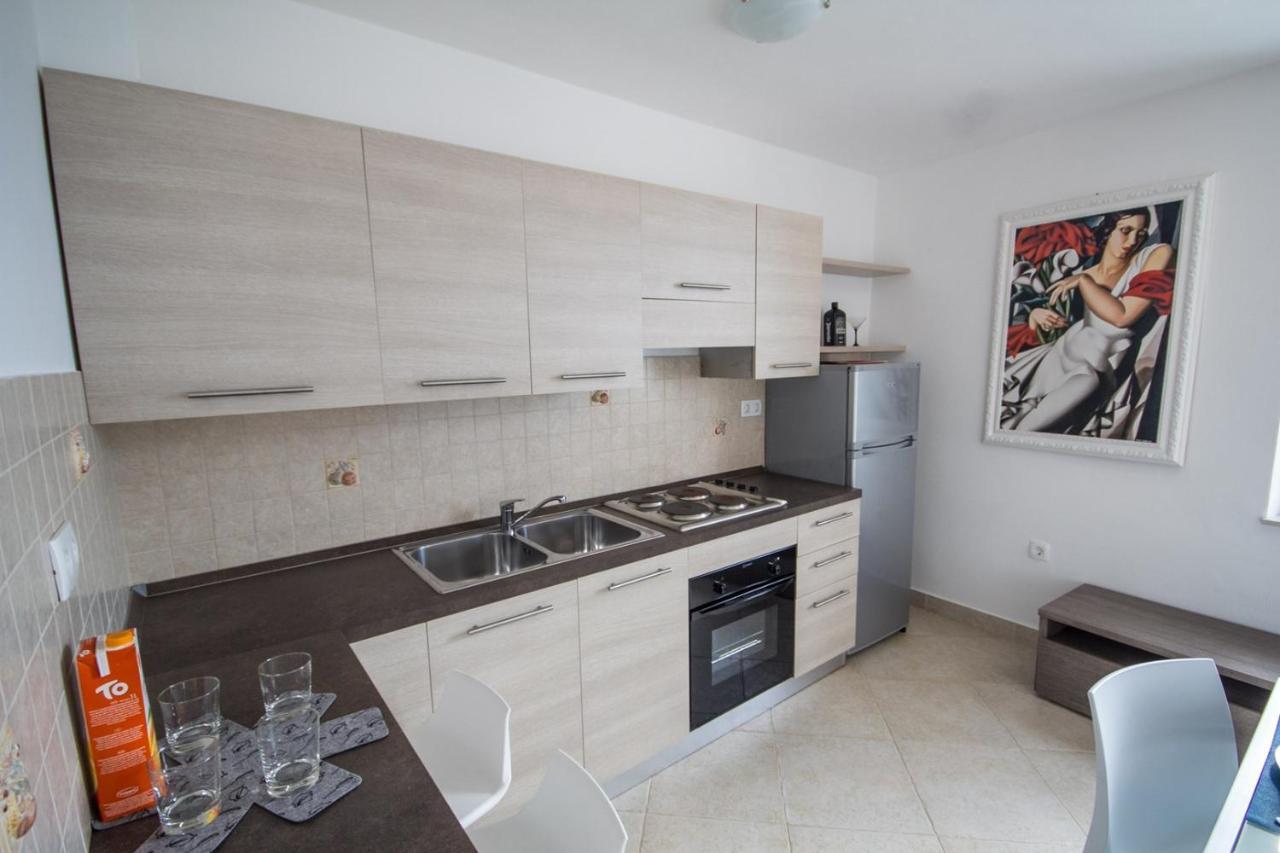 Apartments Umag Center, Seafront With Terrace In 우마그 외부 사진